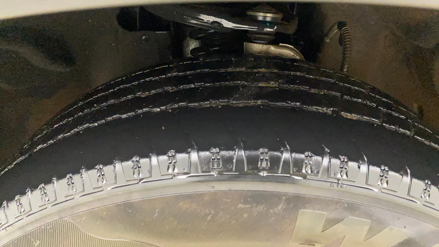 2023 Mahindra SCORPIO-N Z8 L DIESEL AT 2WD 7 STR, Diesel, Automatic, 57,379 km, Left Front Tyre Tread