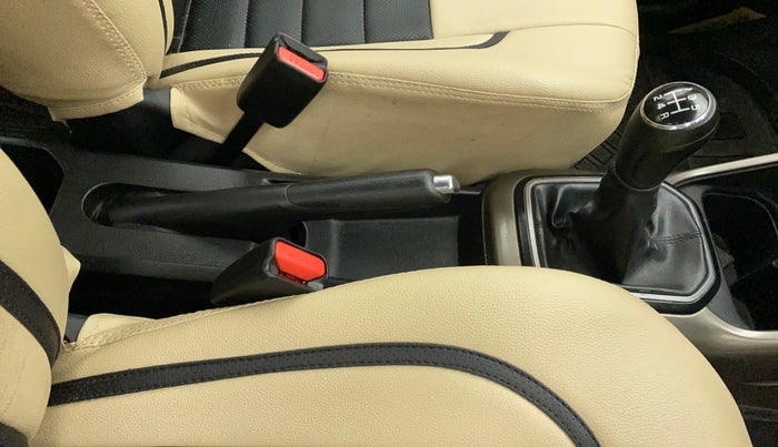 2019 Maruti IGNIS DELTA 1.2, Petrol, Manual, 37,844 km, Gear Lever