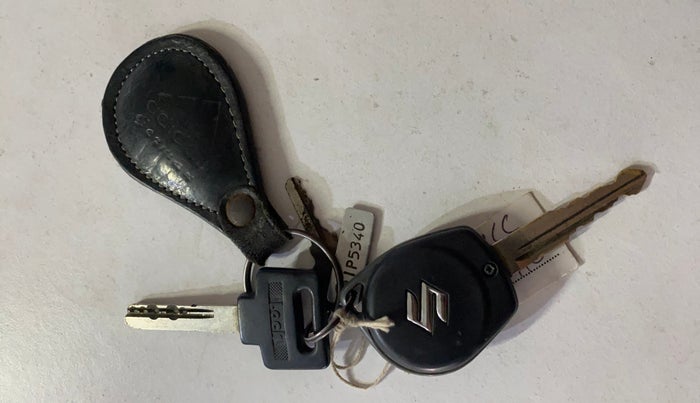 2016 Maruti Swift Dzire LXI (O), Petrol, Manual, 48,853 km, Key Close Up