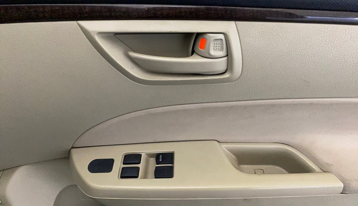 2016 Maruti Swift Dzire LXI (O), Petrol, Manual, 48,853 km, Driver Side Door Panels Control