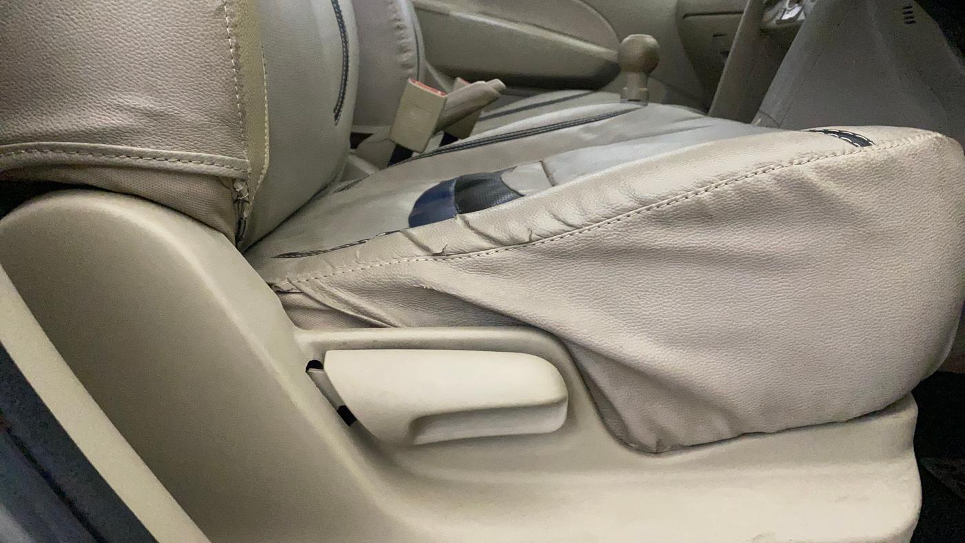 2016 Maruti Swift Dzire LXI (O), Petrol, Manual, 48,853 km, Driver Side Adjustment Panel