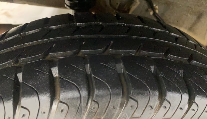 2015 Datsun Go T, Petrol, Manual, 25,845 km, Right Rear Tyre Tread