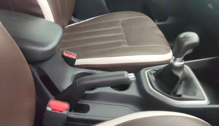 2017 Hyundai Creta E PLUS 1.6 PETROL, Petrol, Manual, 41,781 km, Gear Lever