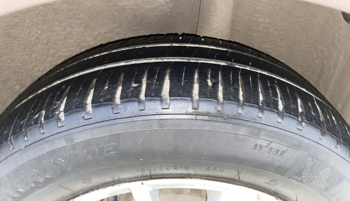 2016 Volkswagen Ameo HIGHLINE DSG 1.5 DIESEL , Diesel, Automatic, 1,06,980 km, Left Rear Tyre Tread