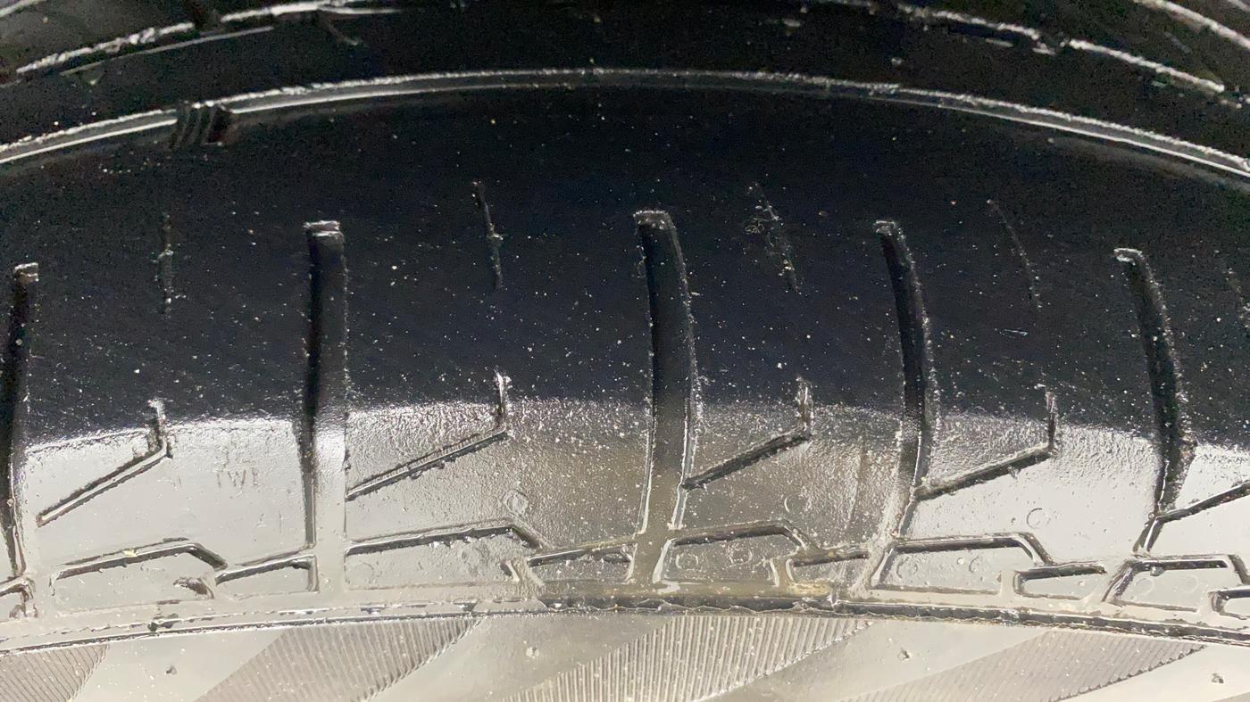 2021 Maruti S Cross SIGMA 1.5, Petrol, Manual, 38,971 km, Left Rear Tyre Tread