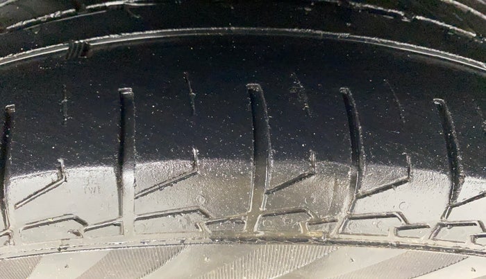 2021 Maruti S Cross SIGMA 1.5, Petrol, Manual, 38,971 km, Left Rear Tyre Tread