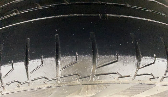 2021 Maruti S Cross SIGMA 1.5, Petrol, Manual, 38,971 km, Right Rear Tyre Tread