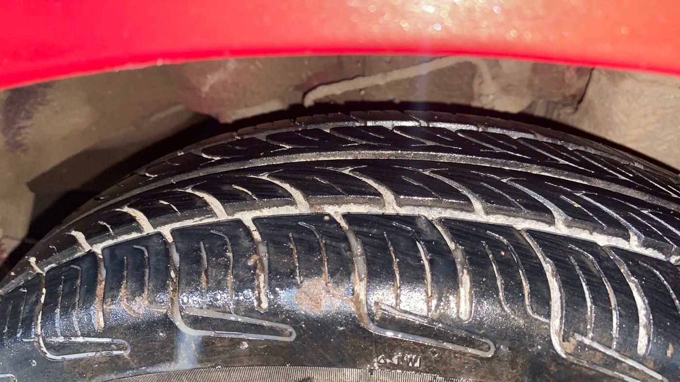 2016 Hyundai Eon D-LITE+, Petrol, Manual, 28,497 km, Left Rear Tyre Tread