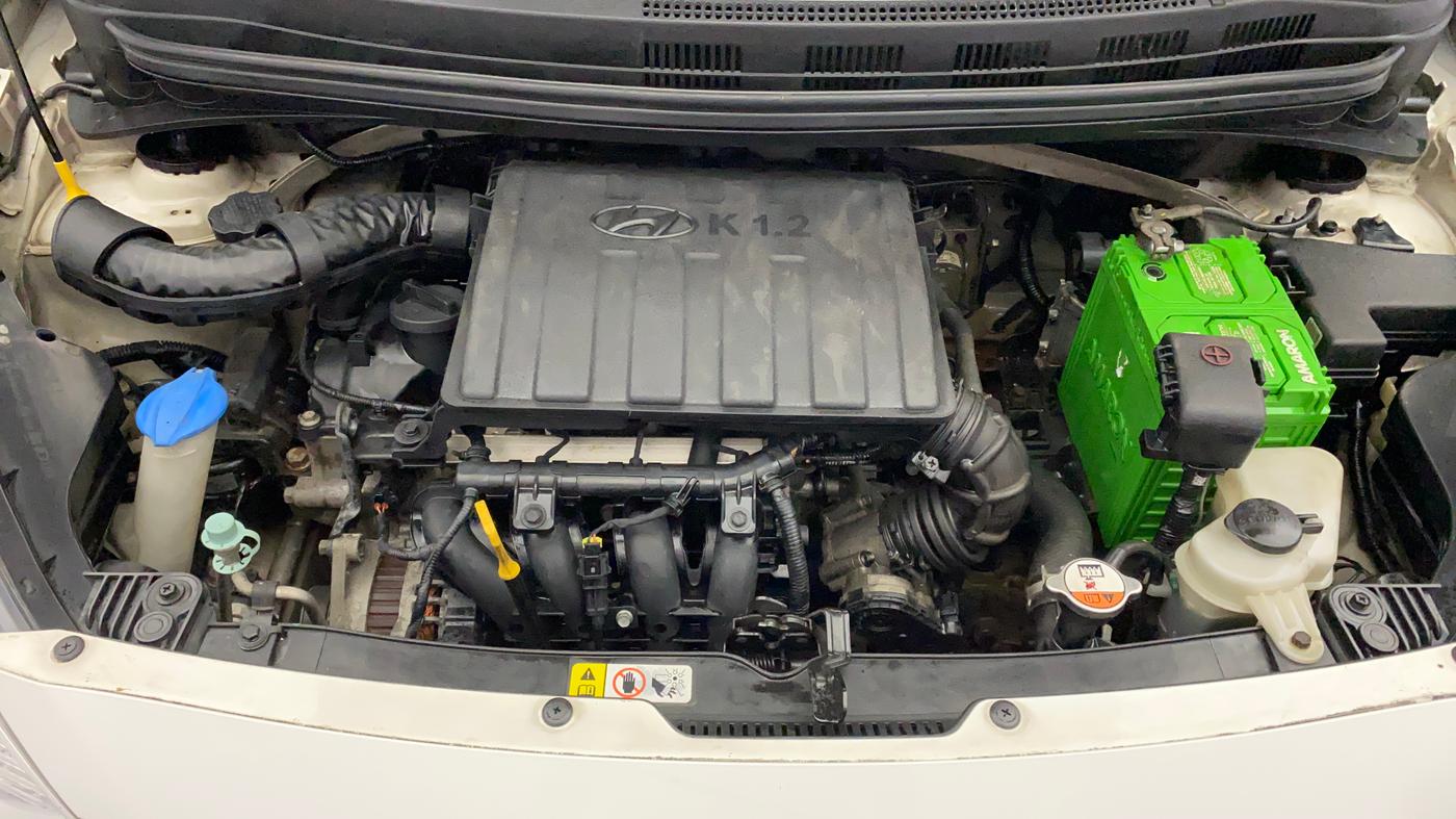 2016 Hyundai Xcent SX 1.2, Petrol, Manual, 78,511 km, Engine View