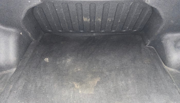 2016 Hyundai Xcent SX 1.2, Petrol, Manual, 78,511 km, Boot Inside