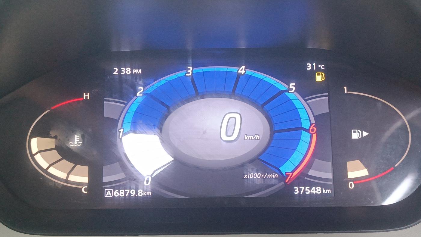 2022 Nissan MAGNITE XV MT, Petrol, Manual, 37,547 km, Odometer Image