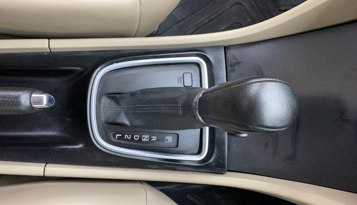 2017 Maruti Ciaz ALPHA  AT 1.4  PETROL, Petrol, Automatic, 1,21,500 km, Gear Lever