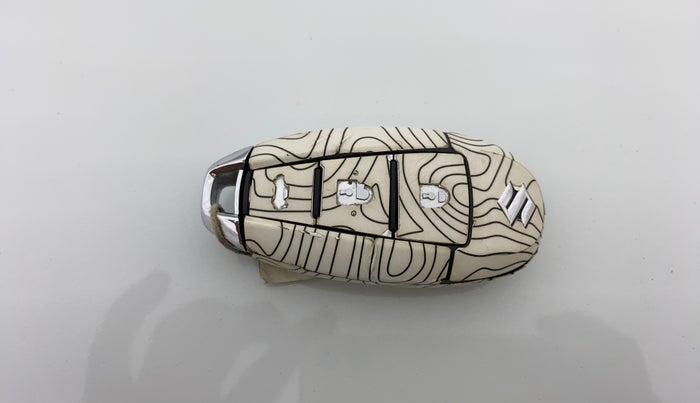 2017 Maruti Ciaz ALPHA  AT 1.4  PETROL, Petrol, Automatic, 1,21,500 km, Key Close Up