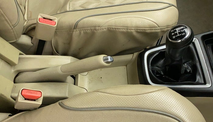 2017 Maruti Dzire VXI, Petrol, Manual, 73,410 km, Gear Lever