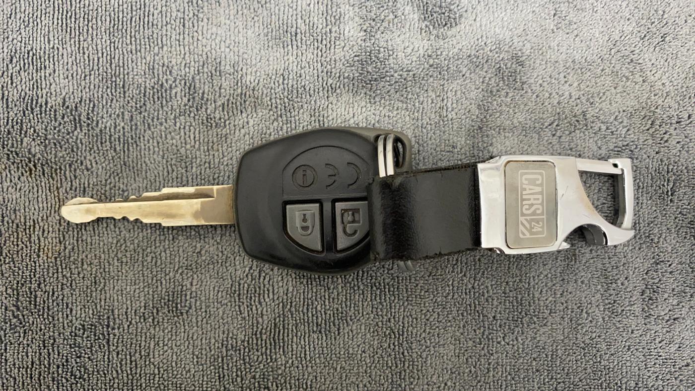 2017 Maruti Dzire VXI, Petrol, Manual, 73,410 km, Key Close Up