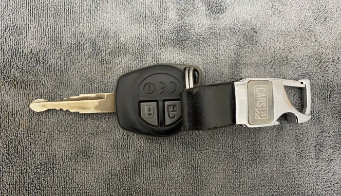 2017 Maruti Dzire VXI, Petrol, Manual, 73,410 km, Key Close Up