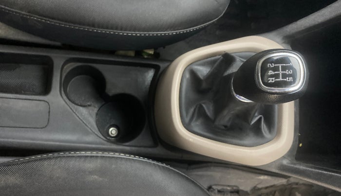 2015 Hyundai Grand i10 SPORTZ 1.2 KAPPA VTVT, Petrol, Manual, 94,261 km, Gear Lever