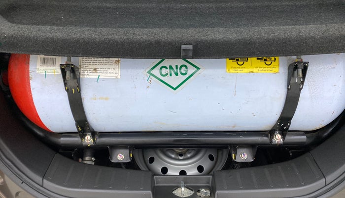 2017 Maruti Wagon R 1.0 LXI CNG, CNG, Manual, 25,668 km, Boot Inside