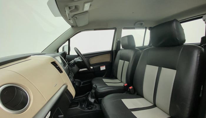 2017 Maruti Wagon R 1.0 LXI CNG, CNG, Manual, 25,668 km, Right Side Front Door Cabin