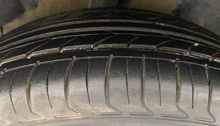 2014 Maruti Ritz ZDI, Diesel, Manual, 91,045 km, Right Rear Tyre Tread
