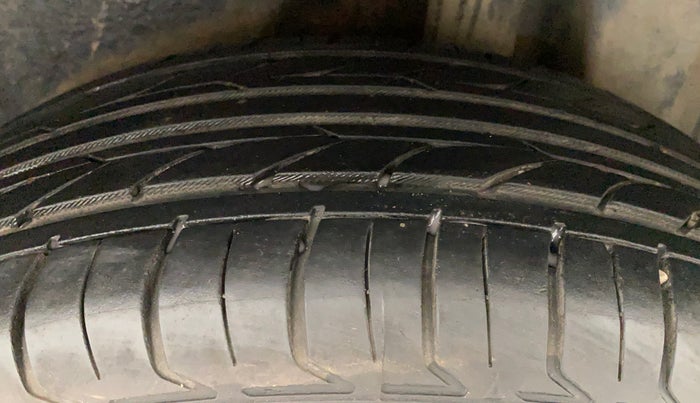 2014 Maruti Ritz ZDI, Diesel, Manual, 91,045 km, Left Rear Tyre Tread