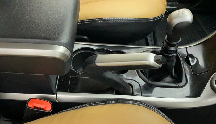 2019 Mahindra XUV500 W7, Diesel, Manual, 25,899 km, Gear Lever