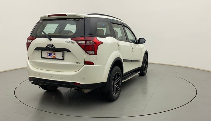 2019 Mahindra XUV500 W7, Diesel, Manual, 25,899 km, Right Back Diagonal