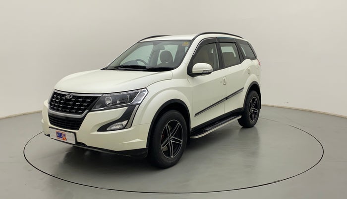 2019 Mahindra XUV500 W7, Diesel, Manual, 25,899 km, Left Front Diagonal