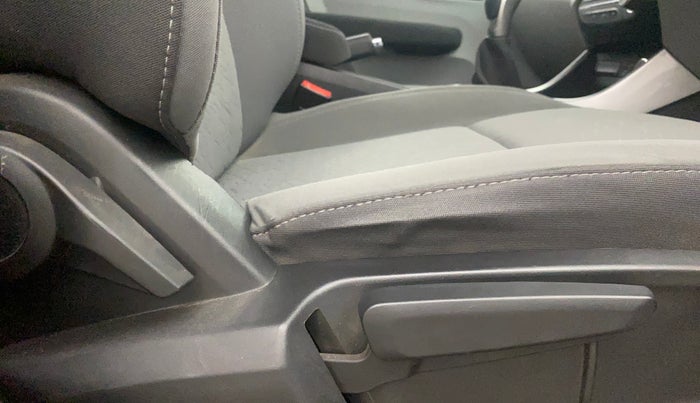 2021 Tata ALTROZ XZ PETROL, Petrol, Manual, 31,006 km, Driver Side Adjustment Panel