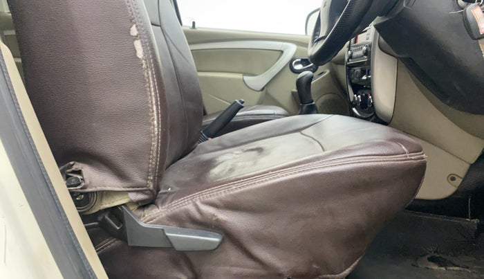 2014 Nissan Terrano XL D PLUS, Diesel, Manual, 1,47,366 km, Driver Side Adjustment Panel