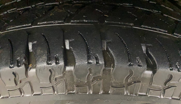 2021 Mahindra Thar LX  P 4WD AT CONVERTIBLE, Petrol, Automatic, 19,052 km, Right Front Tyre Tread