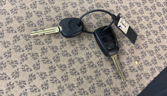 2016 Hyundai Grand i10 SPORTZ 1.2 KAPPA VTVT, Petrol, Manual, 44,216 km, Key Close Up