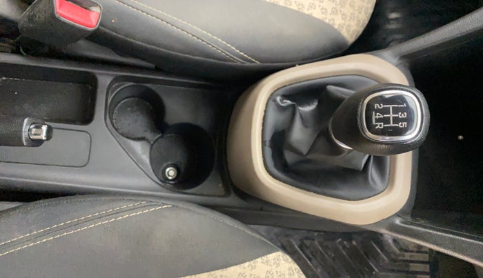 2016 Hyundai Grand i10 SPORTZ 1.2 KAPPA VTVT, Petrol, Manual, 44,216 km, Gear Lever