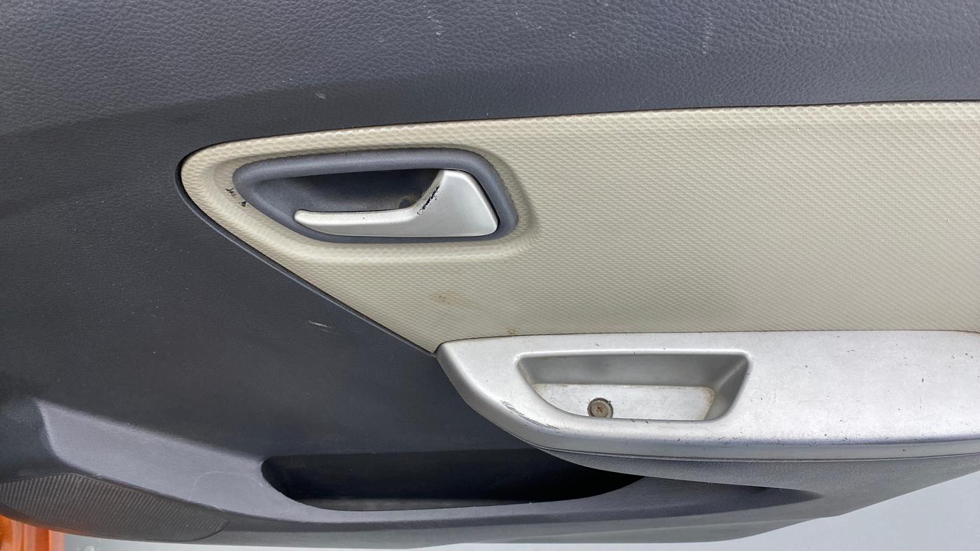 2014 Maruti Alto K10 VXI P, Petrol, Manual, 64,603 km, Driver Side Door Panels Control