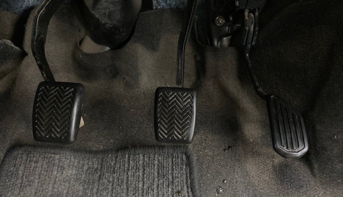 2011 Toyota Etios G, Petrol, Manual, 23,051 km, Pedals