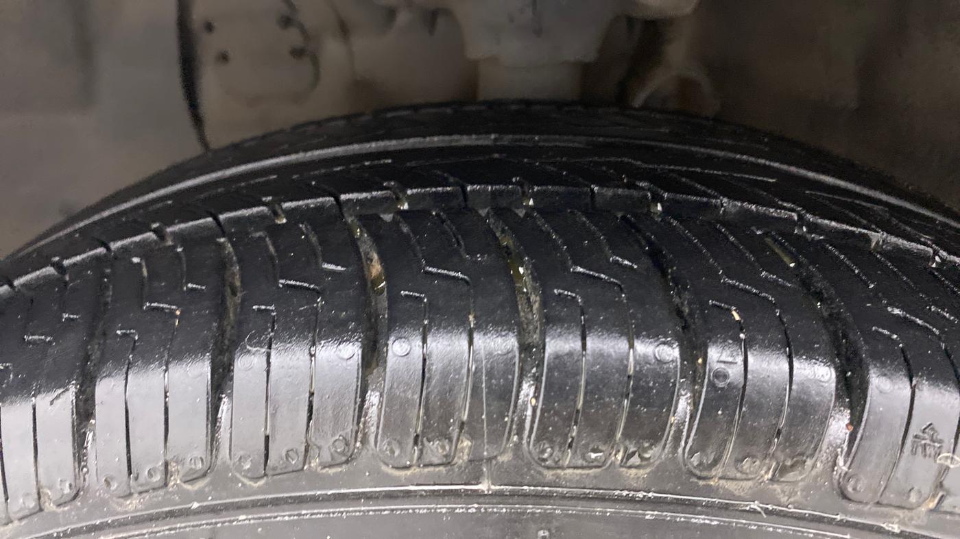 2019 Hyundai Elite i20 SPORTZ PLUS  1.2 CVT, Petrol, Automatic, 46,366 km, Left Front Tyre Tread