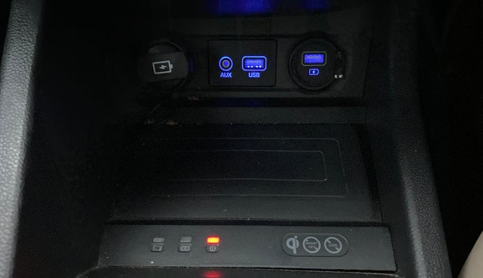 2019 Hyundai Elite i20 SPORTZ PLUS  1.2 CVT, Petrol, Automatic, 46,366 km, Wireless Charger