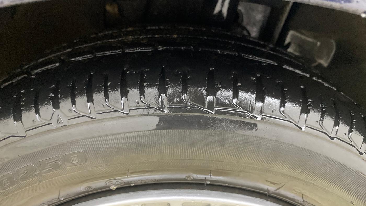 2020 Tata TIGOR XZ PETROL, CNG, Manual, 72,235 km, Right Front Tyre Tread