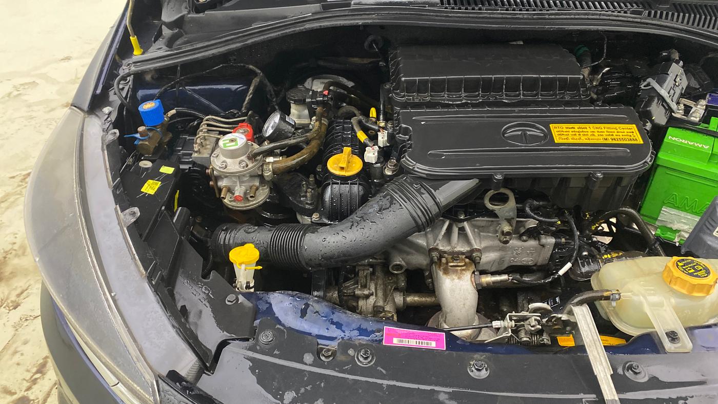 2020 Tata TIGOR XZ PETROL, CNG, Manual, 72,235 km, Engine View - Right