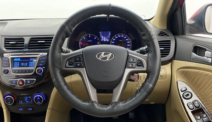 2015 Hyundai Verna FLUIDIC 1.6 CRDI S, Diesel, Manual, 78,214 km, Steering Wheel Close Up