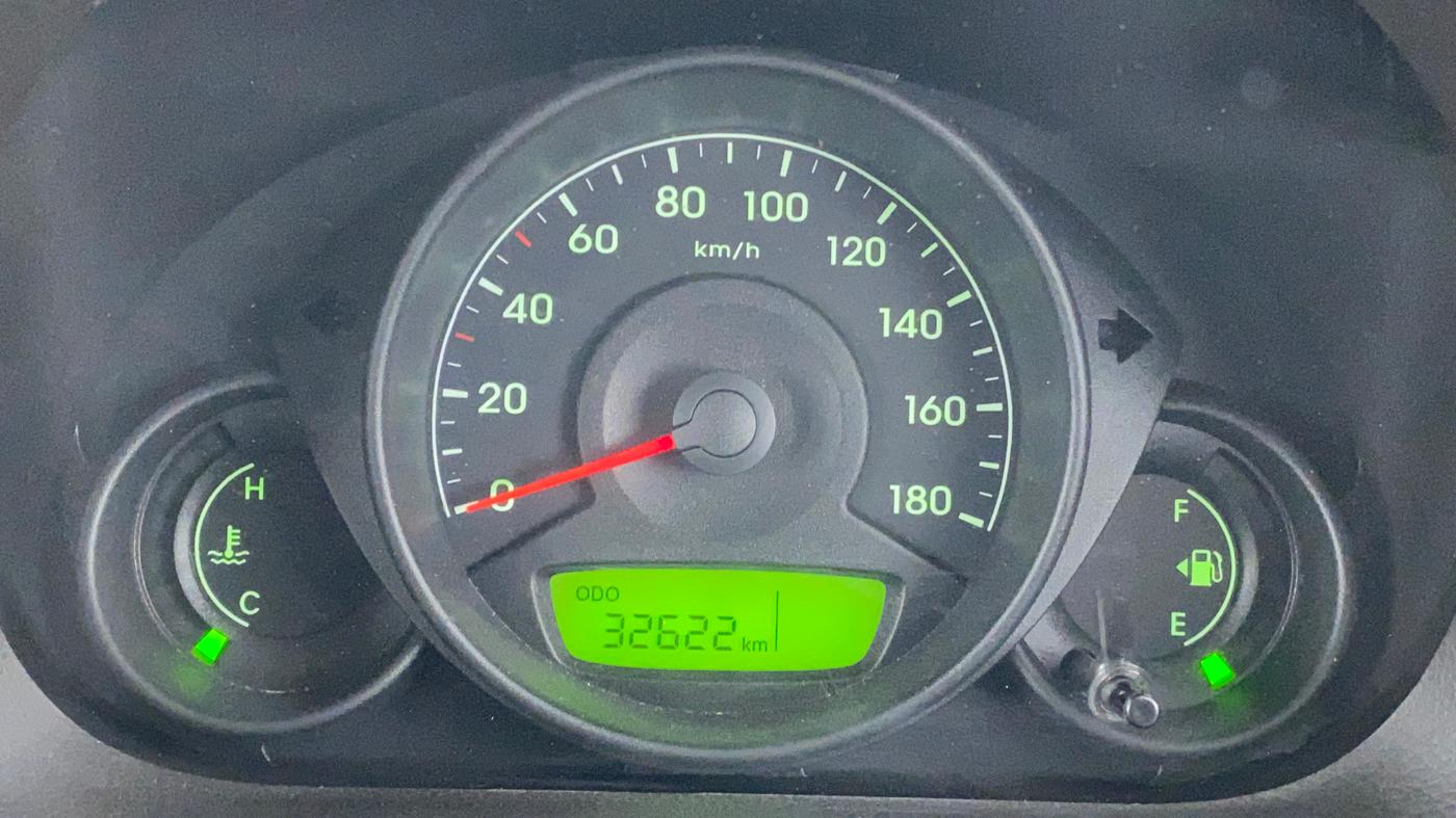 2012 Hyundai Eon D LITE PLUS, Petrol, Manual, 32,704 km, Odometer Image