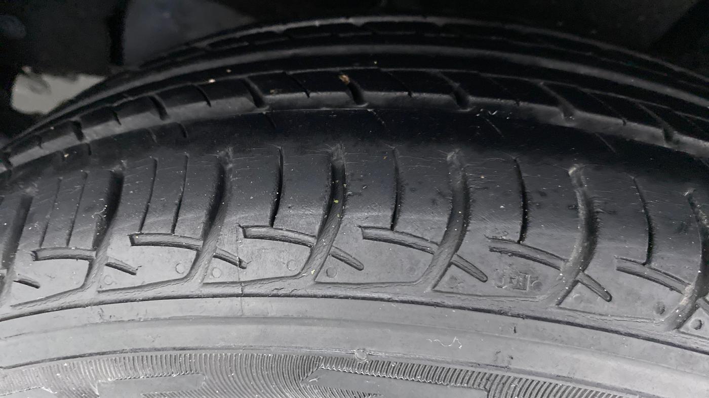 2018 Maruti Baleno DELTA 1.2 K12, Petrol, Manual, 21,910 km, Left Rear Tyre Tread