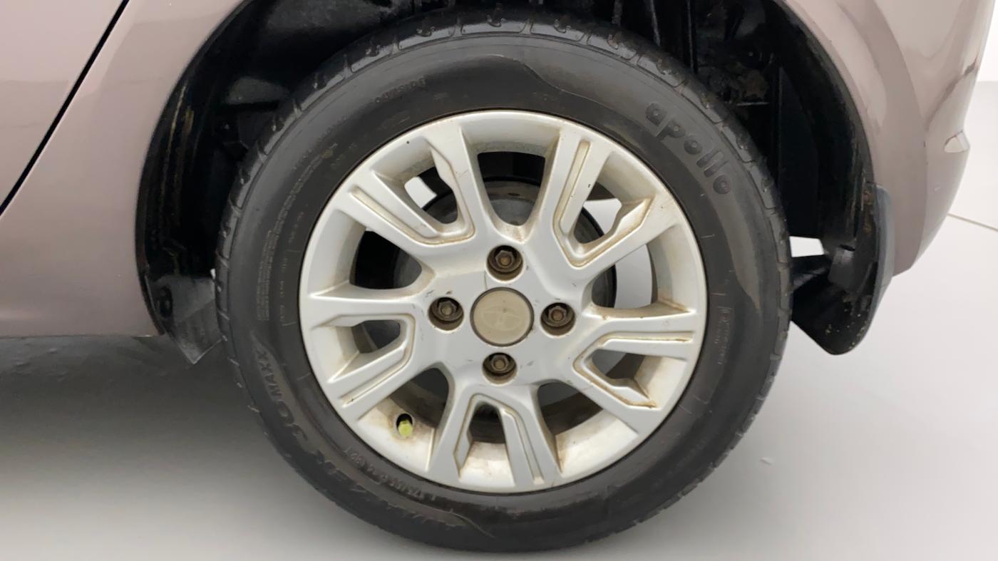 2018 Tata Tiago XZ PETROL, Petrol, Manual, 74,190 km, Left Rear Wheel