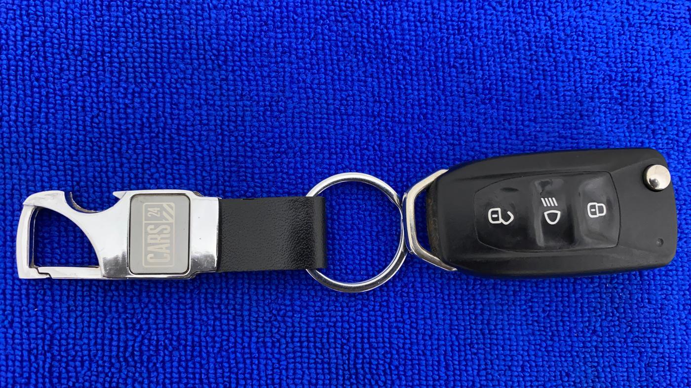 2018 Tata Tiago XZ PETROL, Petrol, Manual, 74,190 km, Key Close Up