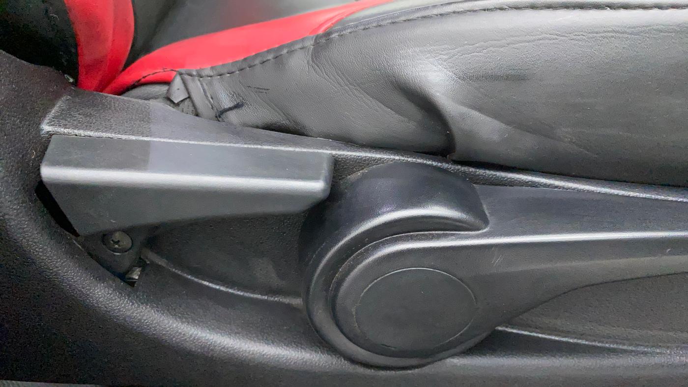 2018 Tata Tiago XZ PETROL, Petrol, Manual, 74,190 km, Driver Side Adjustment Panel