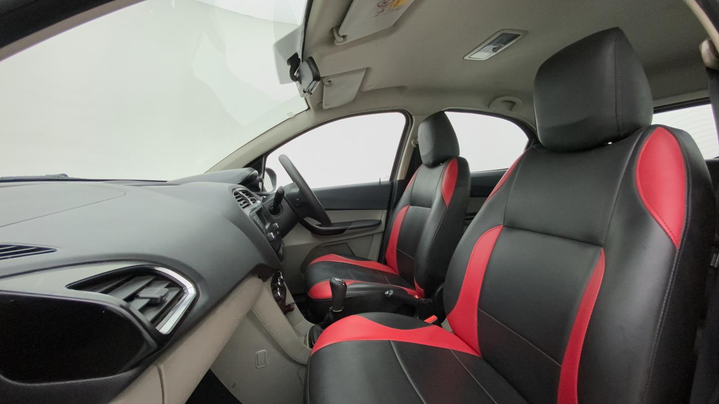 2018 Tata Tiago XZ PETROL, Petrol, Manual, 74,190 km, Right Side Front Door Cabin