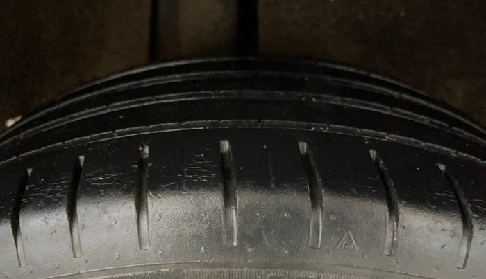 2018 Maruti Baleno ALPHA CVT PETROL 1.2, Petrol, Automatic, 41,614 km, Right Rear Tyre Tread