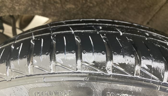 2022 Renault Kwid RXT 1.0 AMT, Petrol, Automatic, 18,693 km, Left Rear Tyre Tread