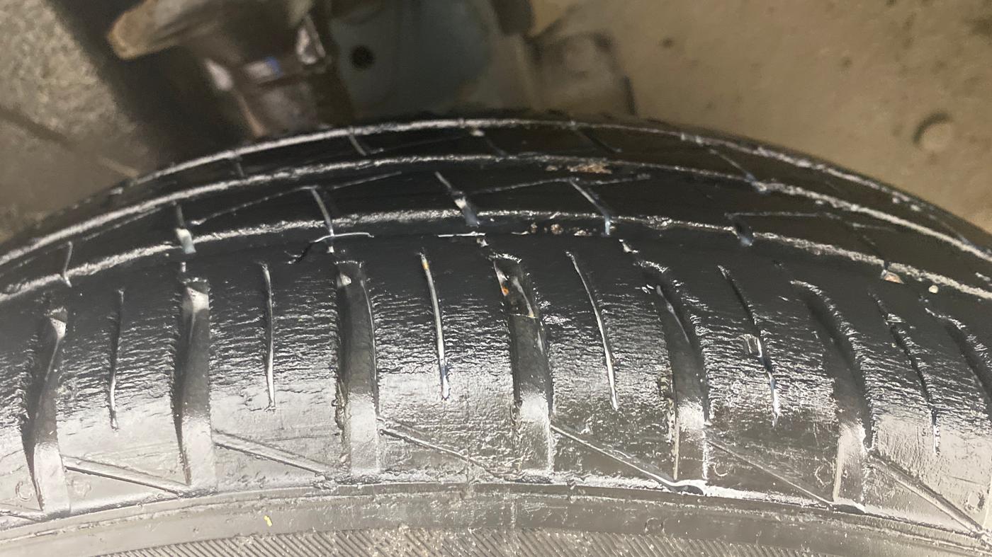 2022 Renault Kwid RXT 1.0 AMT, Petrol, Automatic, 18,693 km, Right Front Tyre Tread
