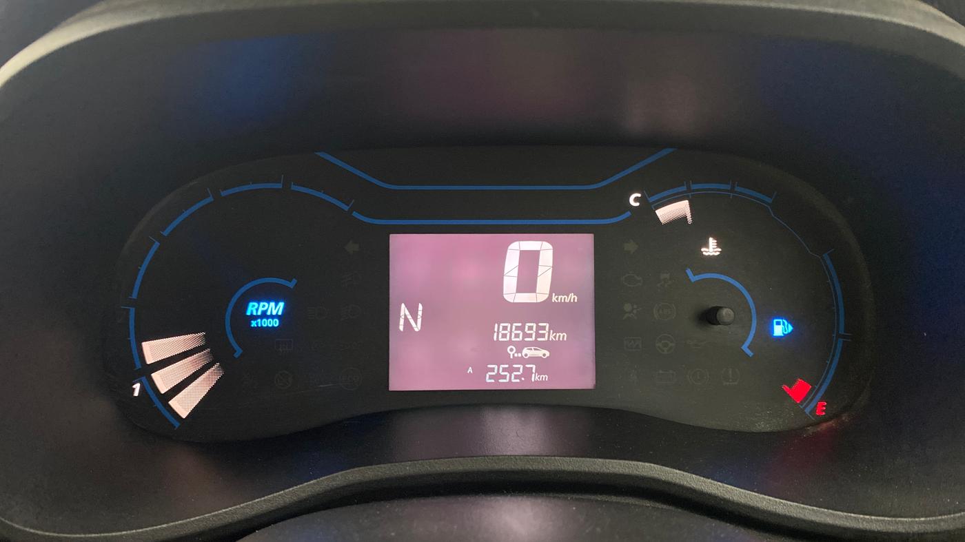 2022 Renault Kwid RXT 1.0 AMT, Petrol, Automatic, 18,693 km, Odometer Image
